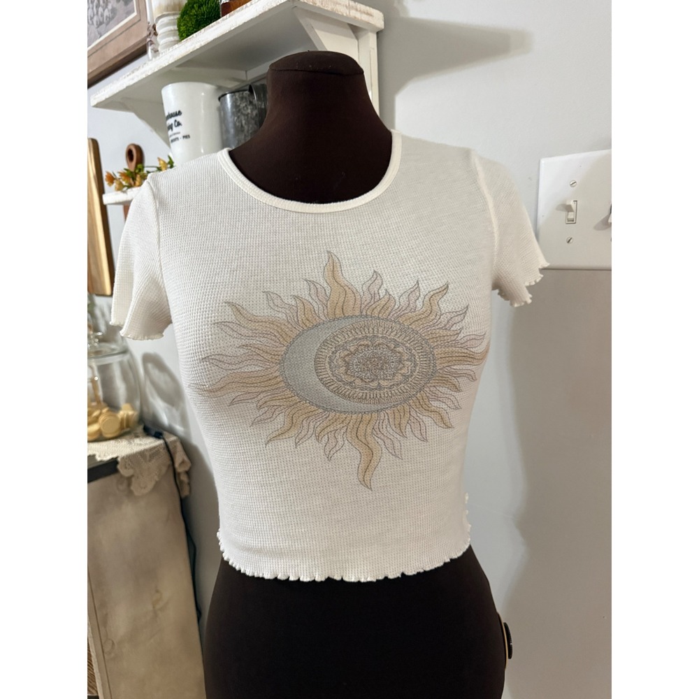 American Eagle Graphic Baby tee Thermal Top Small Ivory Sun Moon Lettuce Trim